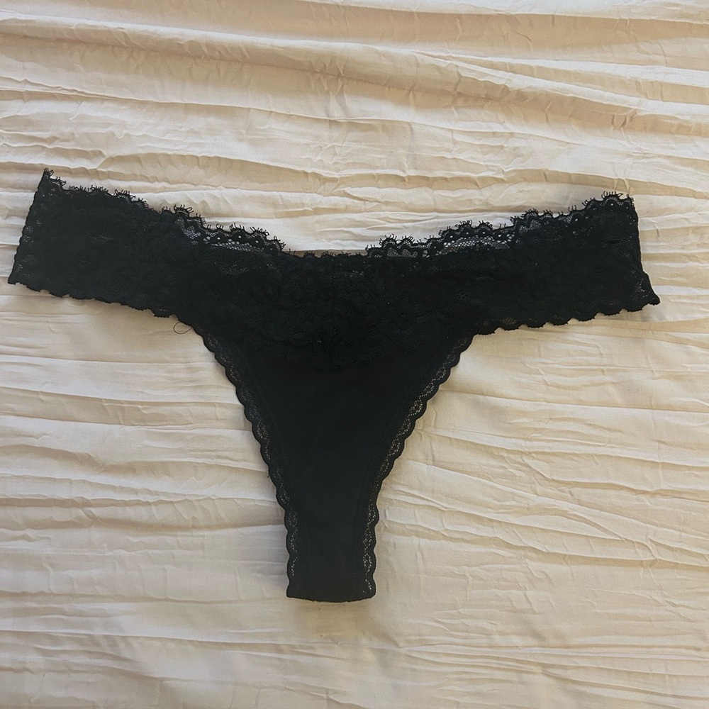Black thong panties